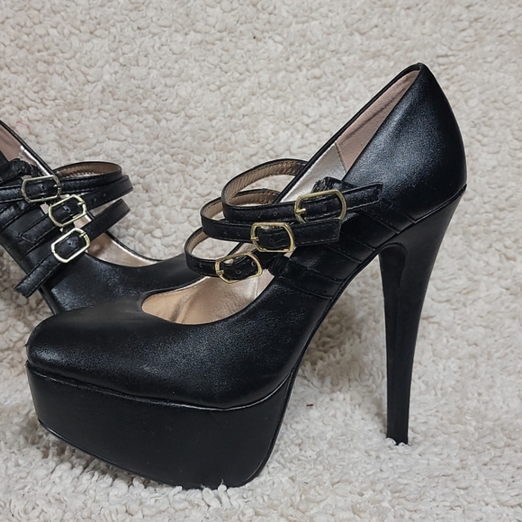 Black platform high heels - Picture 6 of 8